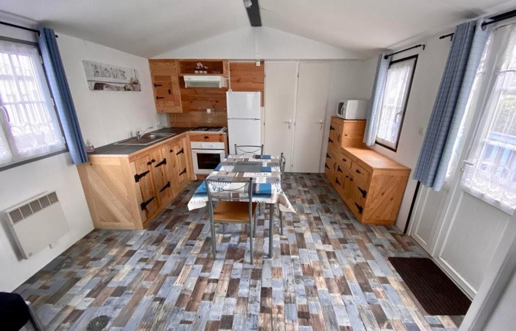 Mobilhome Emplacement 21 Biville-sur-Mer Zewnętrze zdjęcie